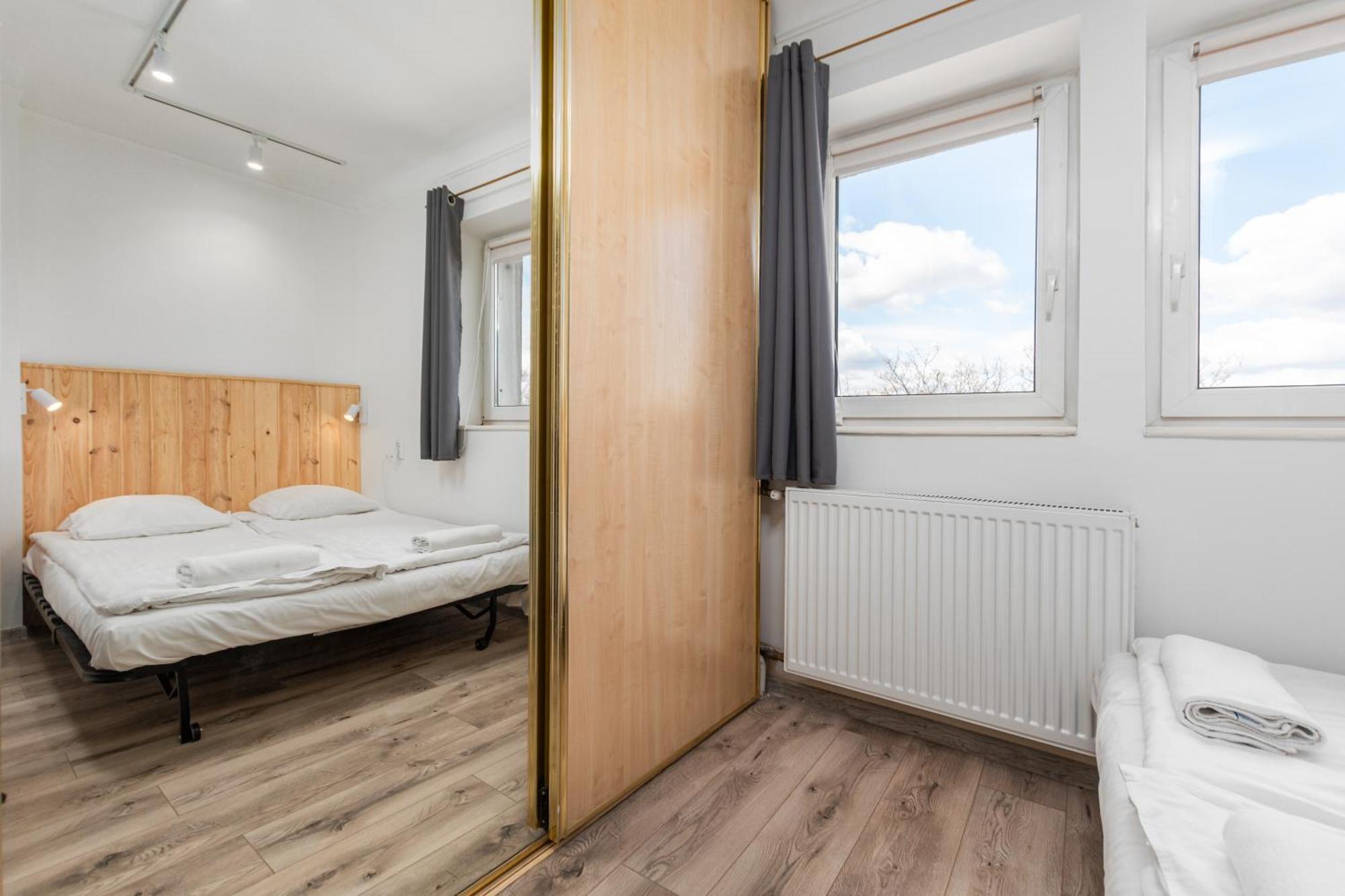 Raclawicka 42 By Homeprime Warschau Buitenkant foto
