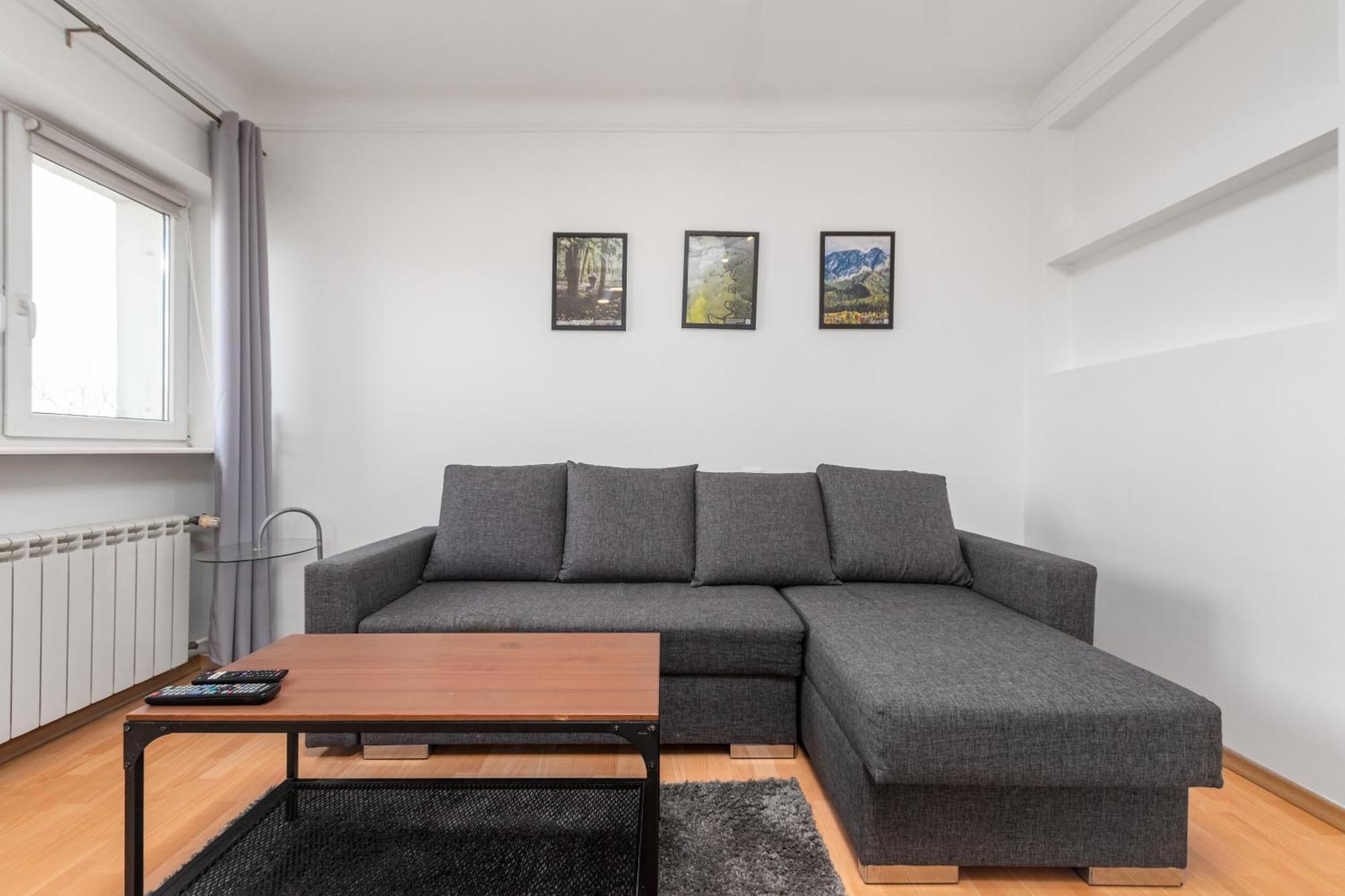 Raclawicka 42 By Homeprime Warschau Buitenkant foto